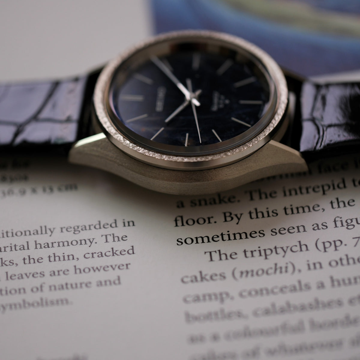 Seiko Quartz VFA 3820-6000 Sodalite