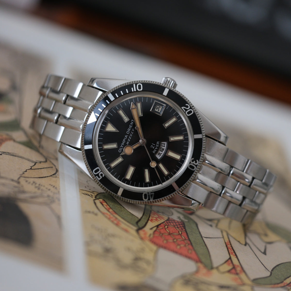 Olympia Orient Weekly 21 Diver 0-19639A