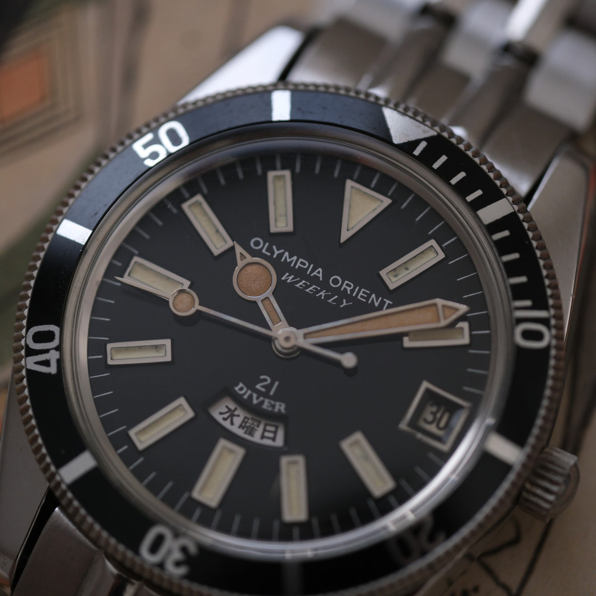 Olympia Orient Weekly 21 Diver 0-19639A